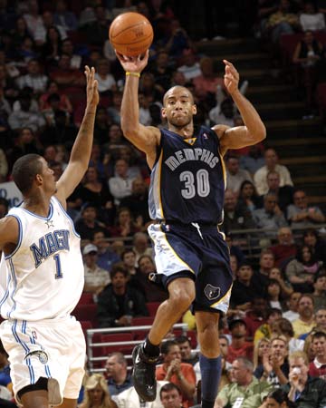 在训练中受 在训练中受